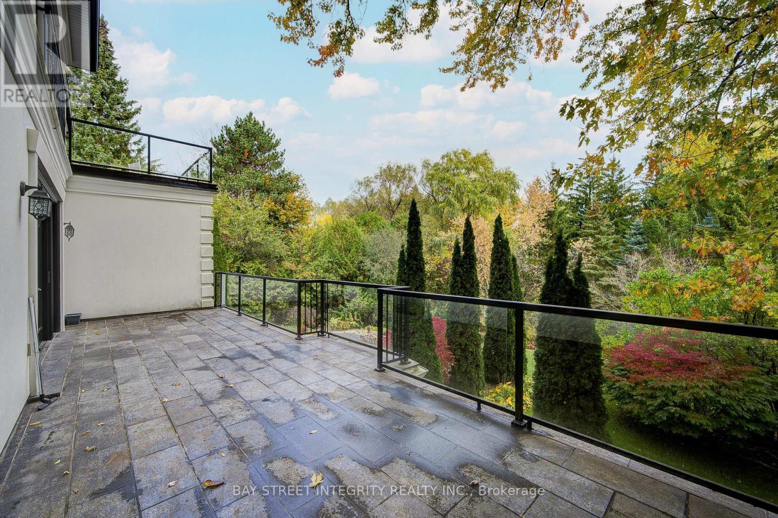 9 Highland Court, Aurora, ON - Outdoor