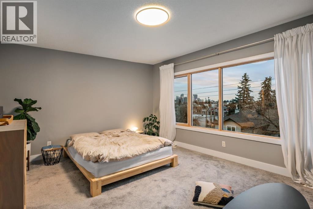2915 17 Street Sw, Calgary, AB - Indoor Photo Showing Bedroom