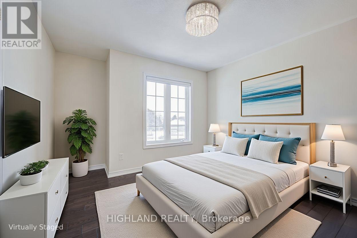 1569 Eglinton Avenue W, Mississauga, ON - Indoor Photo Showing Bedroom