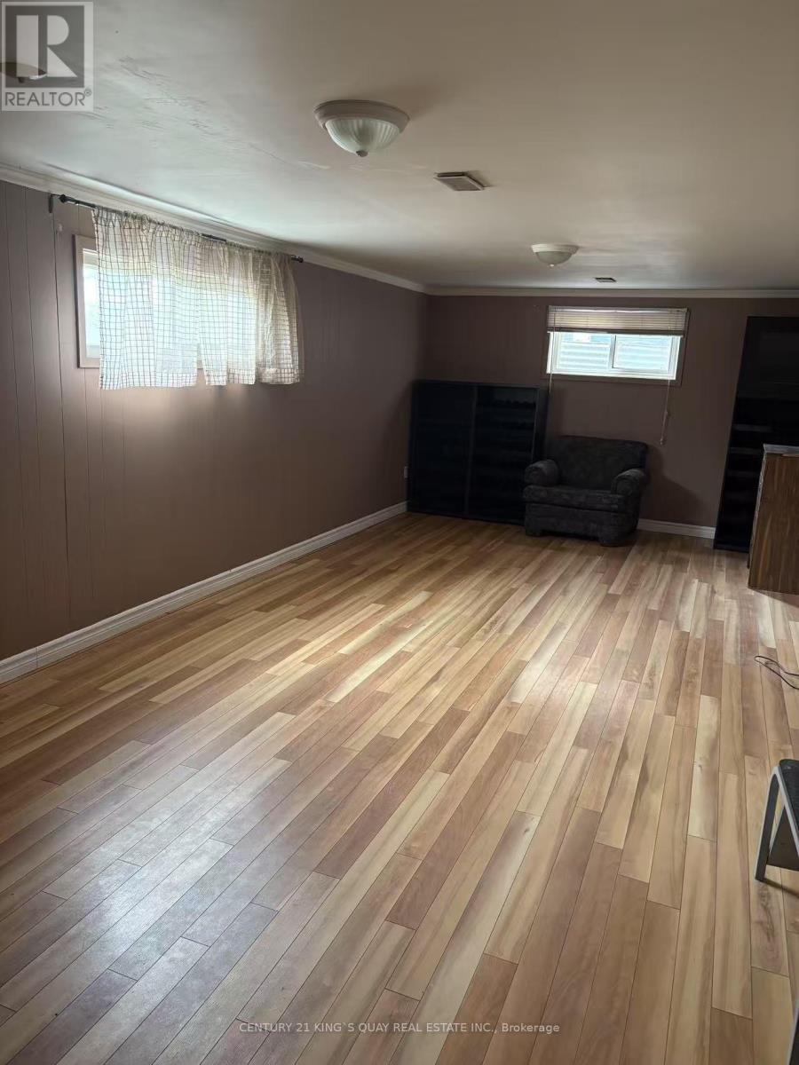 140 Ninth Avenue, Kitchener, ON - Indoor