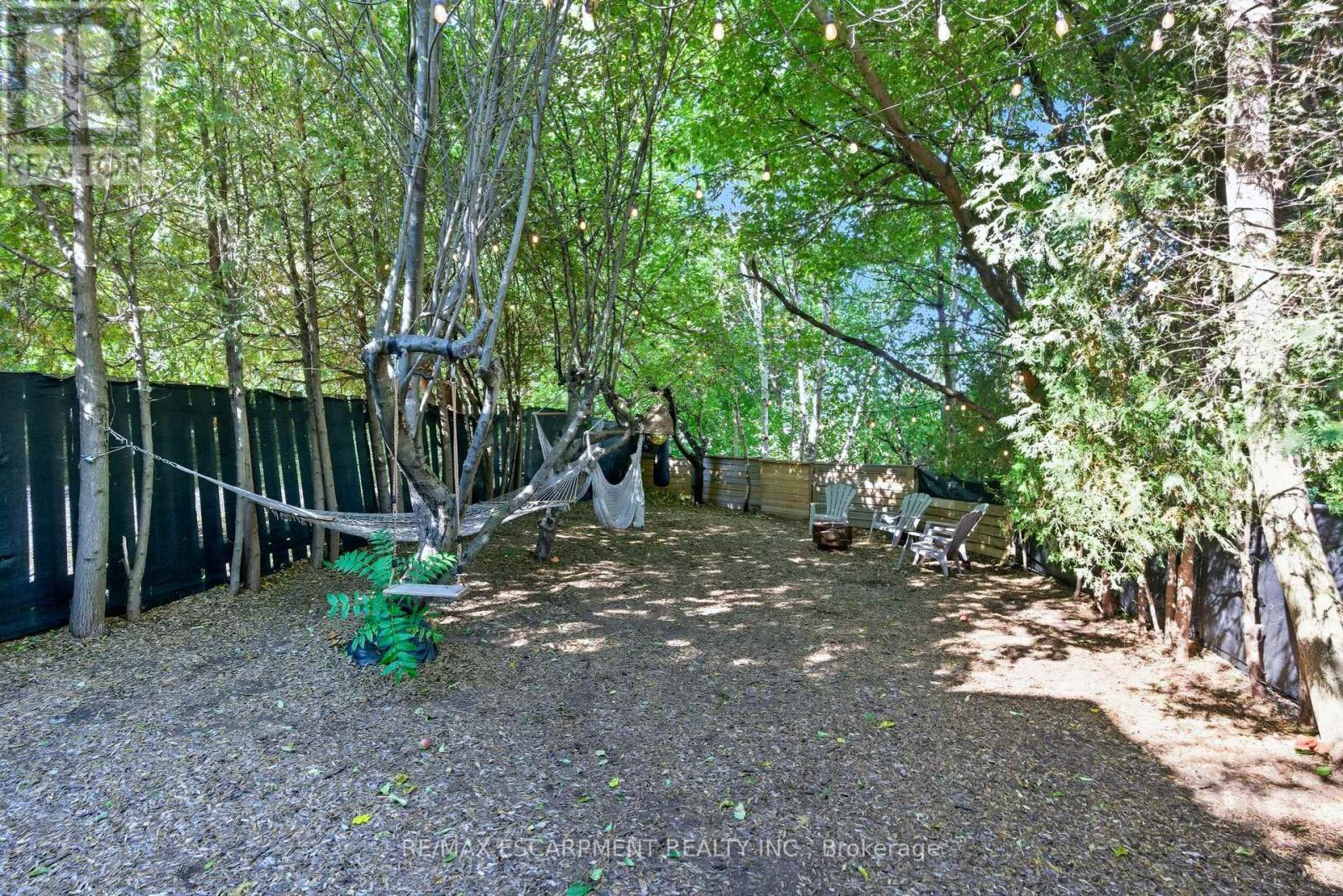 Huge backyard retreat - 249 Bay Street N, Hamilton, ON - Outdoor