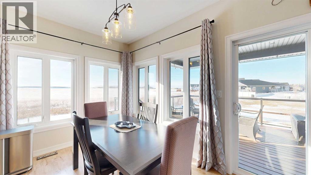 4020 Monarch Way, Stettler, AB - Indoor Photo Showing Dining Room