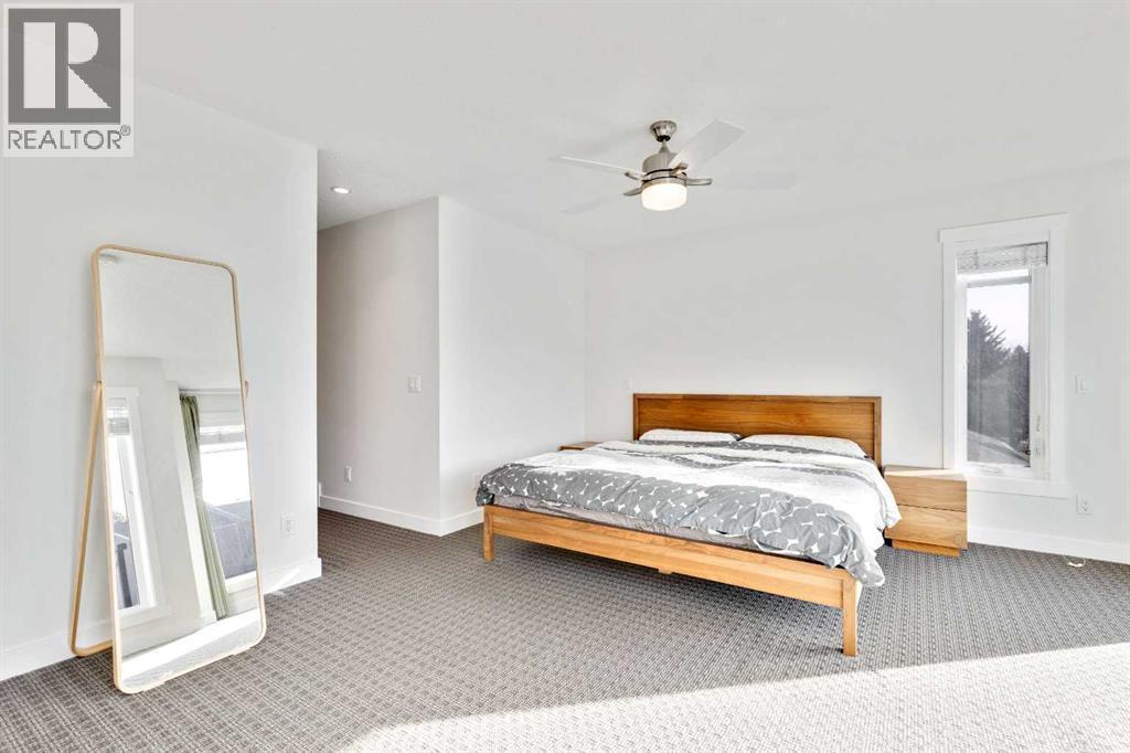 2728 Cochrane Road Nw, Calgary, AB - Indoor Photo Showing Bedroom