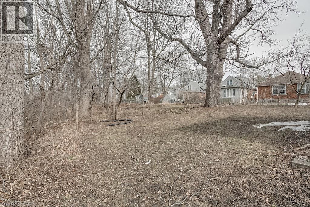 50 Sanders Boulevard, Hamilton, ON - Outdoor