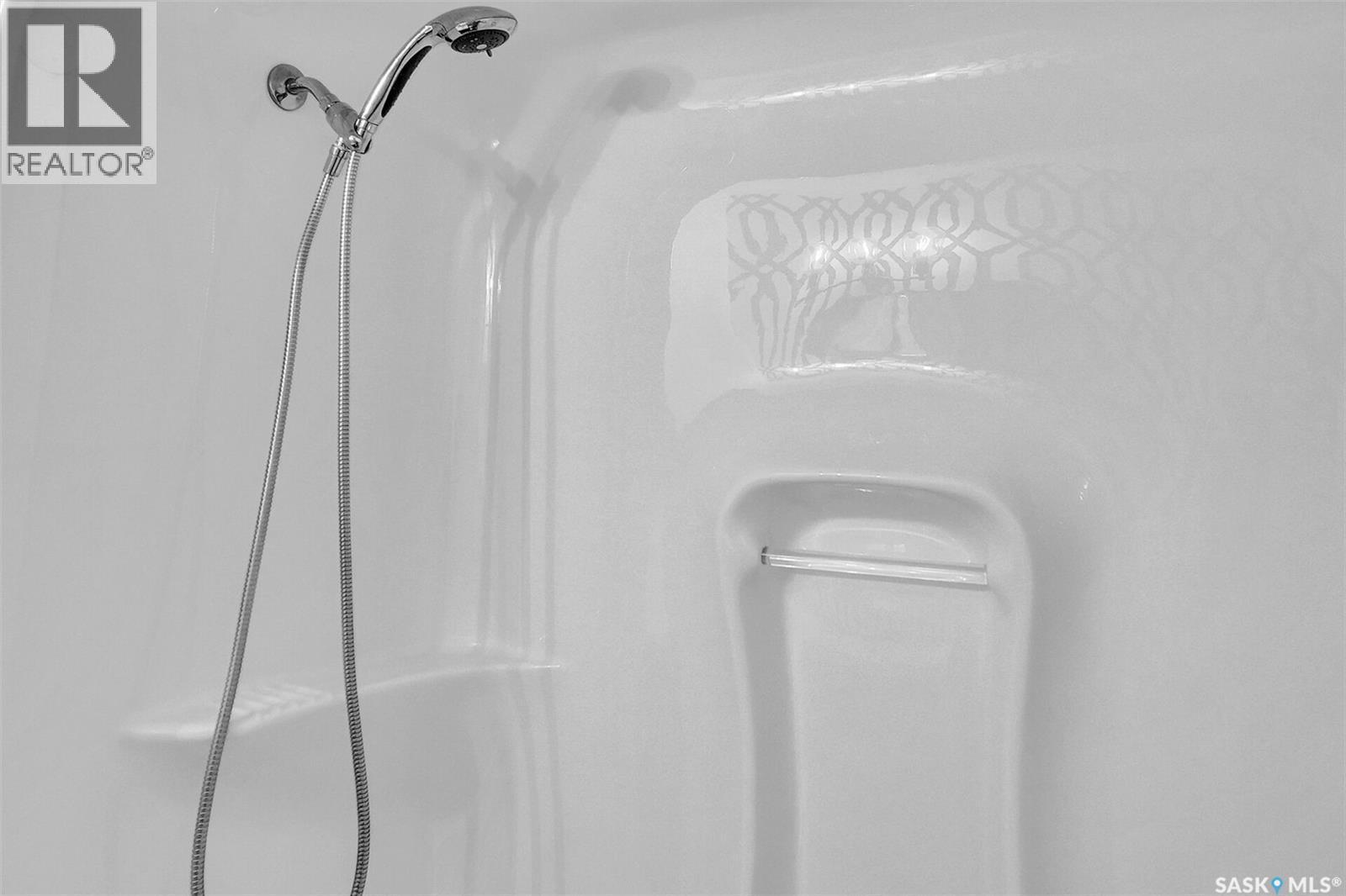 4154 Wascana Ridge Place, Regina, SK - Indoor Photo Showing Bathroom