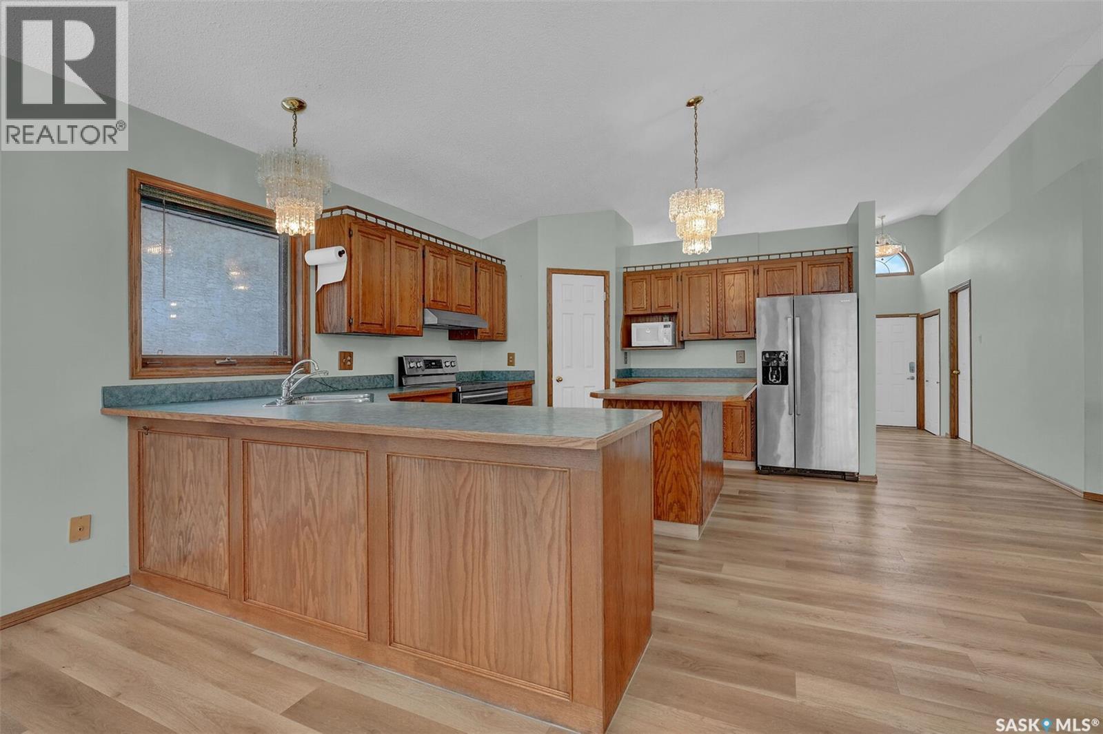 4154 Wascana Ridge Place, Regina, SK - Indoor Photo Showing Kitchen