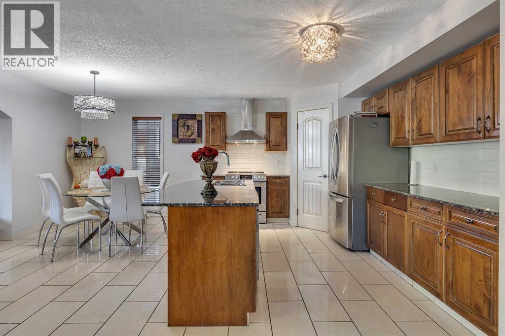 135 Panatella Close Nw, Calgary, AB - Indoor Photo Showing Other Room