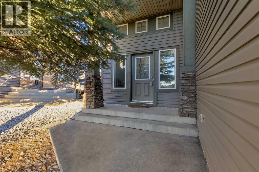 135 Panatella Close Nw, Calgary, AB - Outdoor