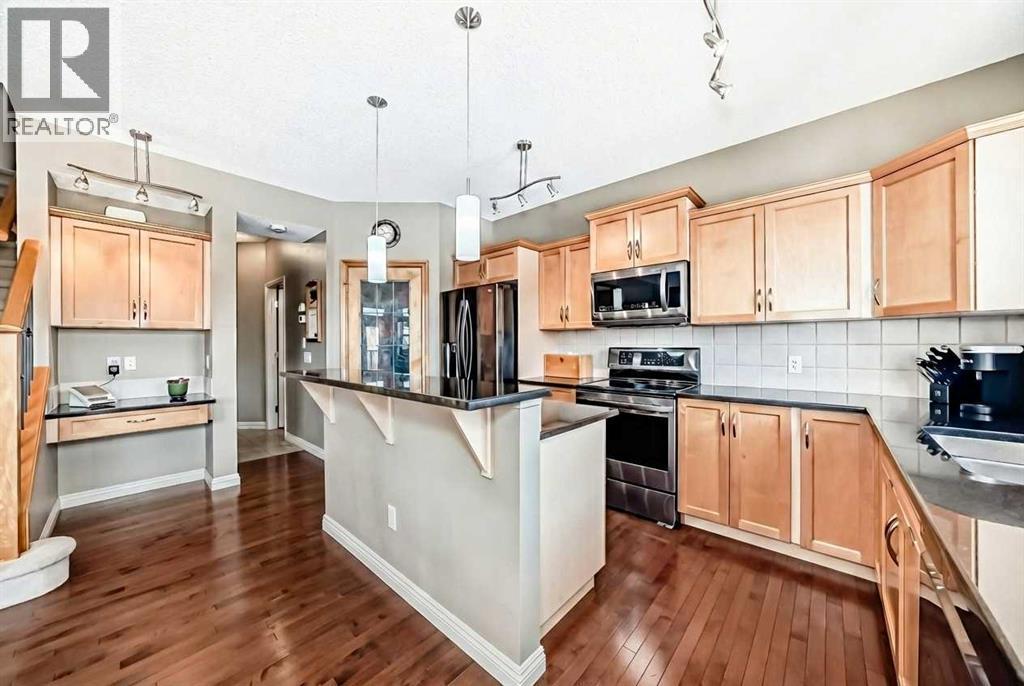 172 Seagreen Way, Chestermere, AB - Indoor Photo Showing Kitchen With Upgraded Kitchen