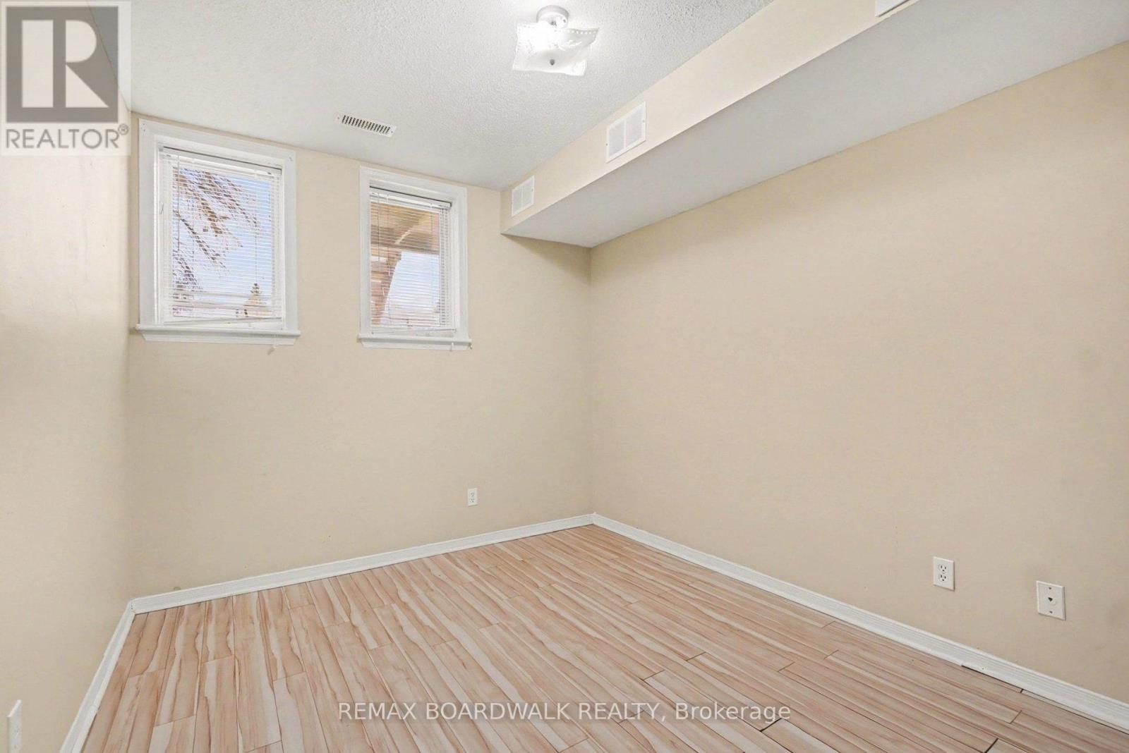 6 Briston Private, Ottawa, ON