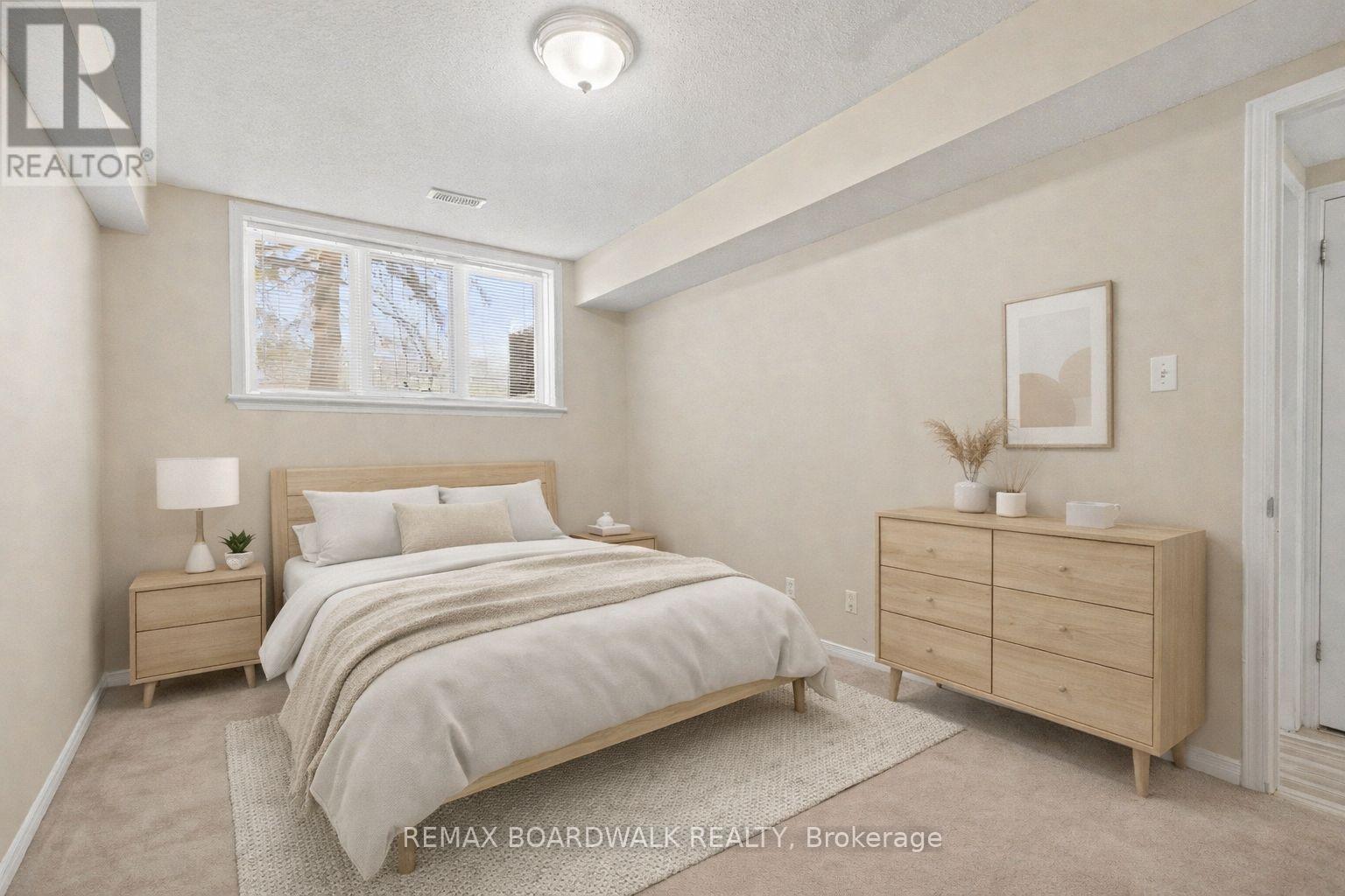 6 Briston Private, Ottawa, ON