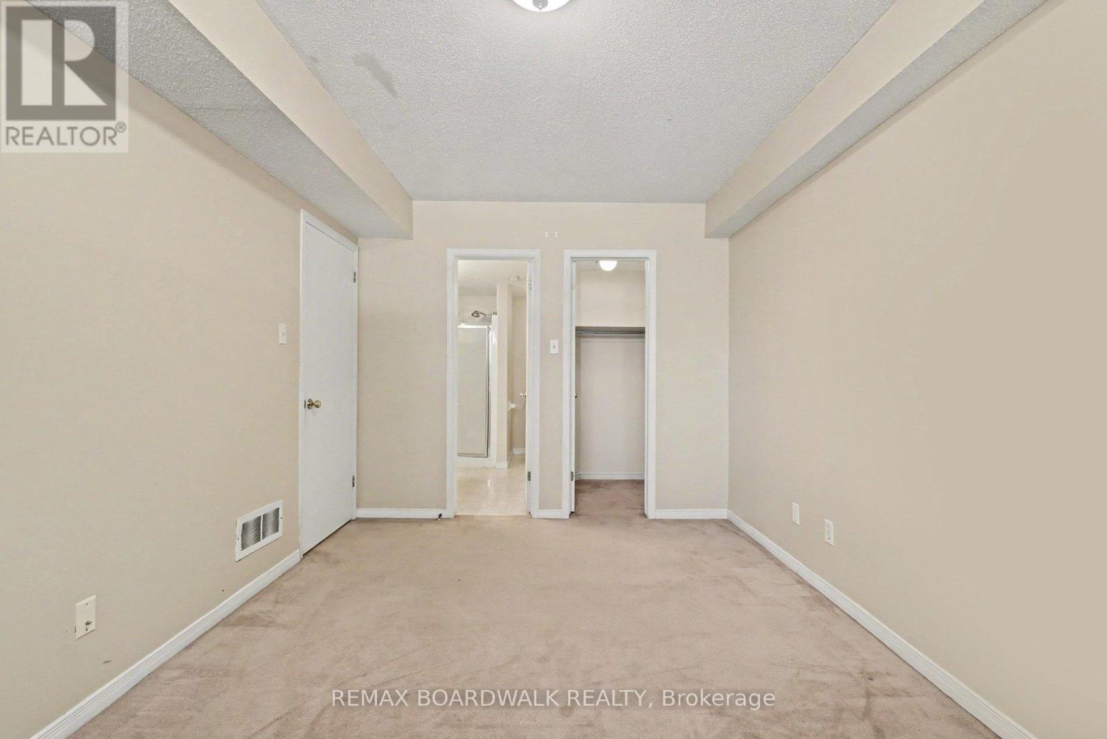 6 Briston Private, Ottawa, ON