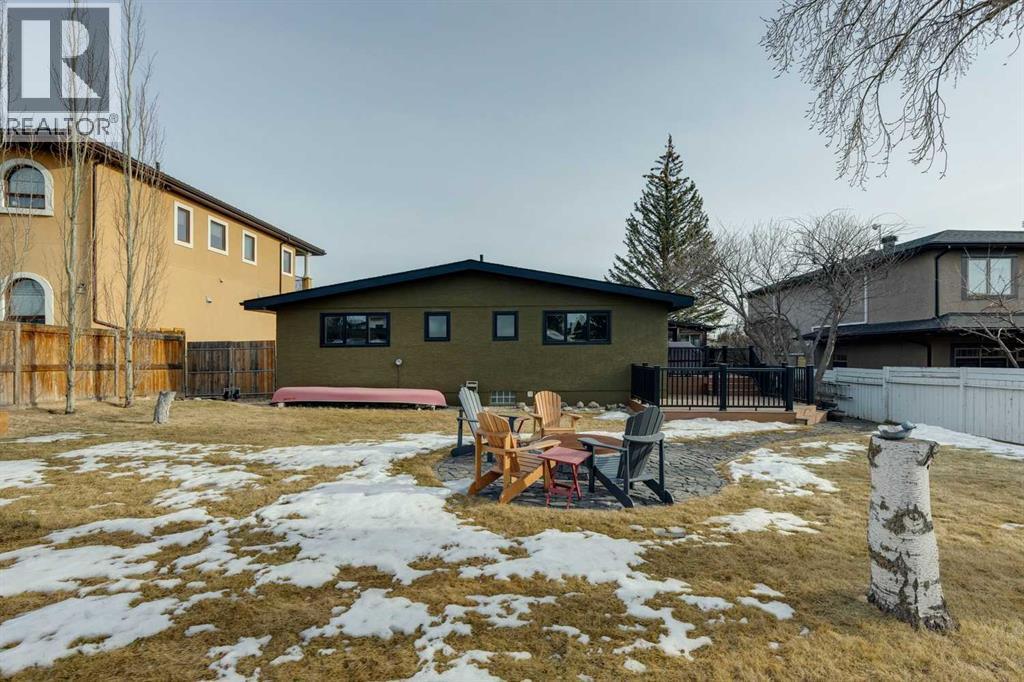 1507 Cayuga Drive Nw, Calgary, AB - Outdoor With Deck Patio Veranda