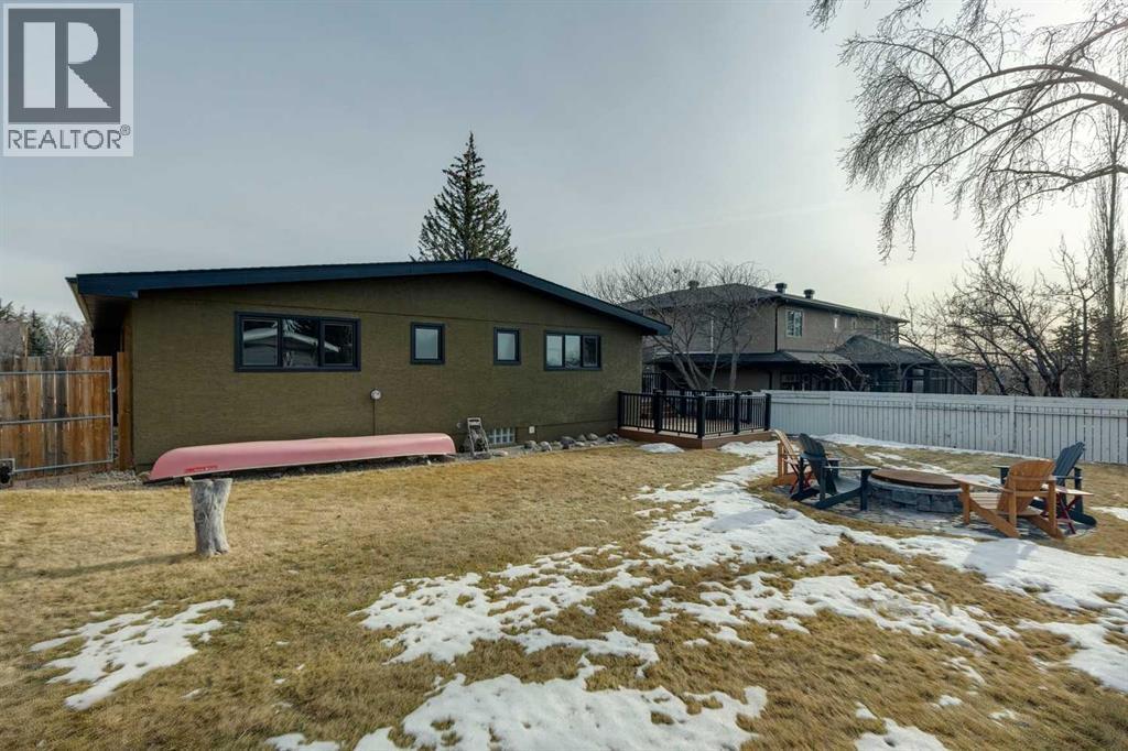 1507 Cayuga Drive Nw, Calgary, AB - Outdoor