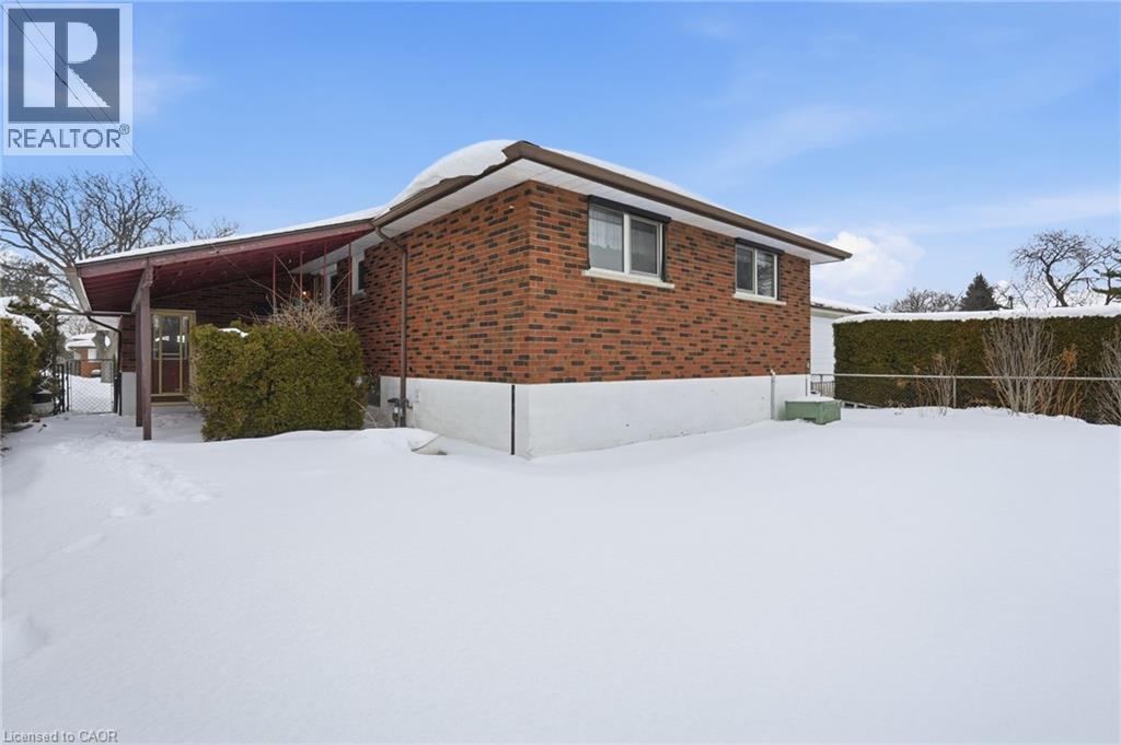 63 Marlowe Drive, Hamilton, ON - Outdoor