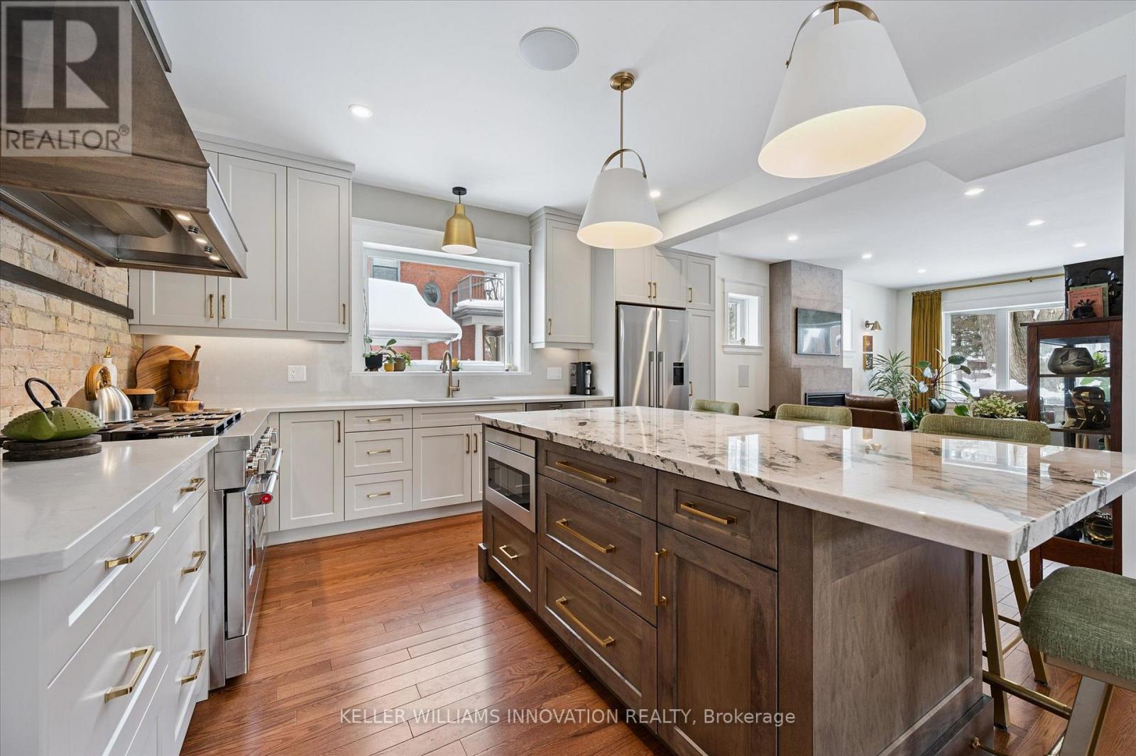 63 Menno Street, Waterloo, ON - Indoor Photo Showing Kitchen With Upgraded Kitchen