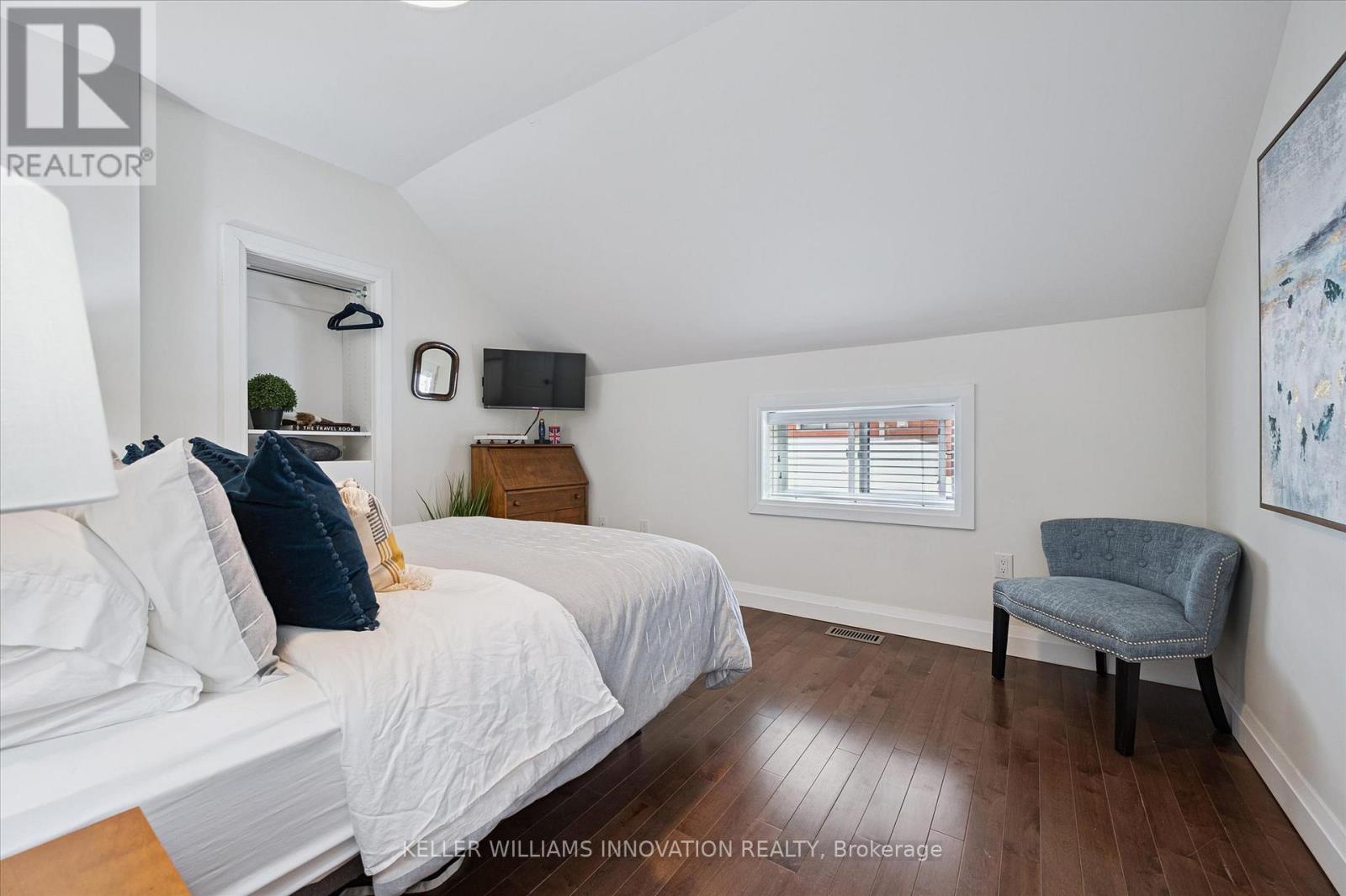 63 Menno Street, Waterloo, ON - Indoor Photo Showing Bedroom
