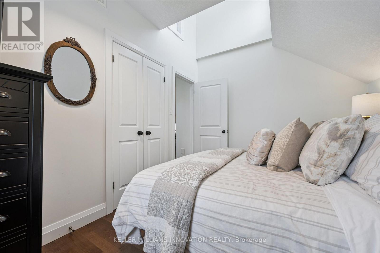 63 Menno Street, Waterloo, ON - Indoor Photo Showing Bedroom