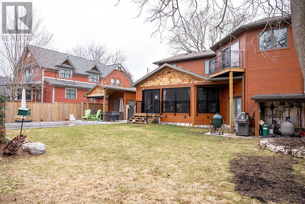 63 Menno Street, Waterloo, ON - Outdoor