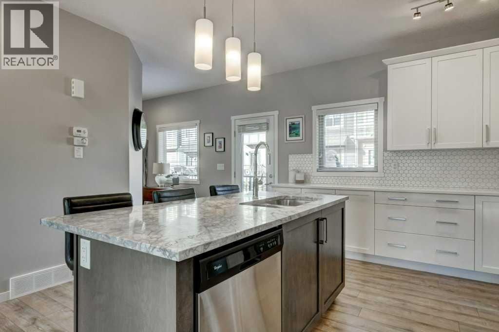 444 Legacy Point Se, Calgary, AB - Indoor Photo Showing Kitchen With Upgraded Kitchen