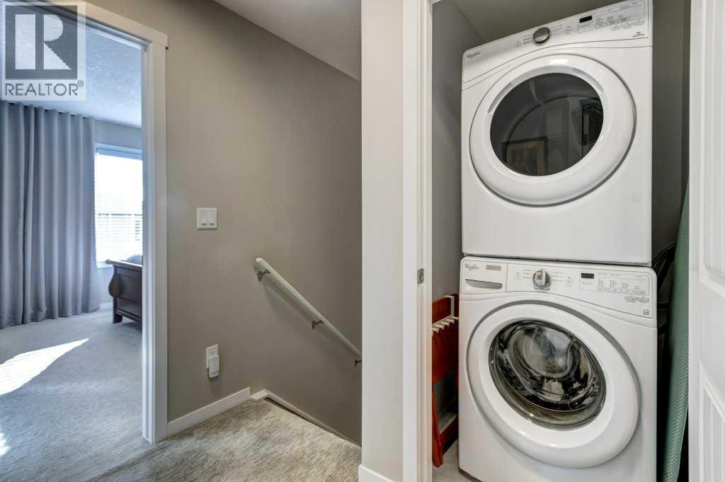 444 Legacy Point Se, Calgary, AB - Indoor Photo Showing Laundry Room