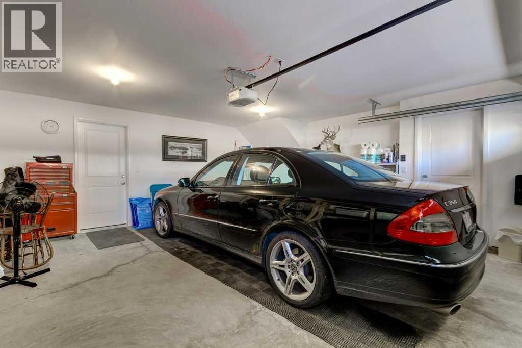 444 Legacy Point Se, Calgary, AB - Indoor Photo Showing Garage