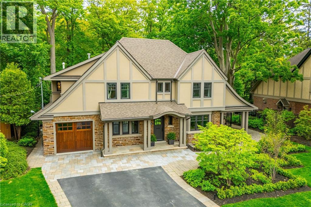 61 Oak Knoll Drive, Hamilton, ON - Outdoor