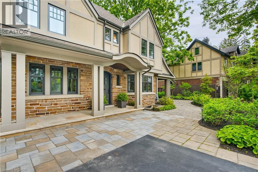 61 Oak Knoll Drive, Hamilton, ON - Outdoor