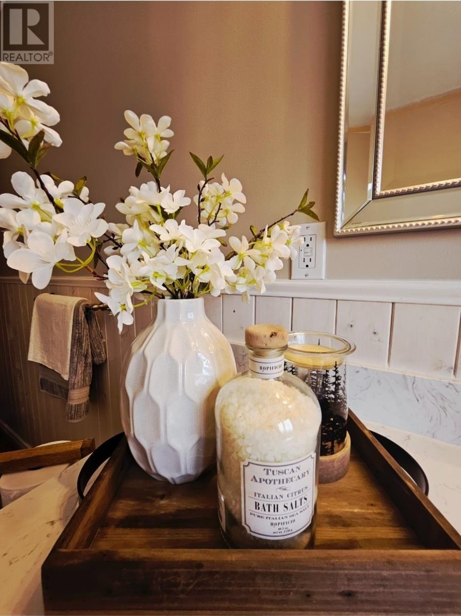 126 Main Road, Markland, NL - Indoor Photo Showing Other Room