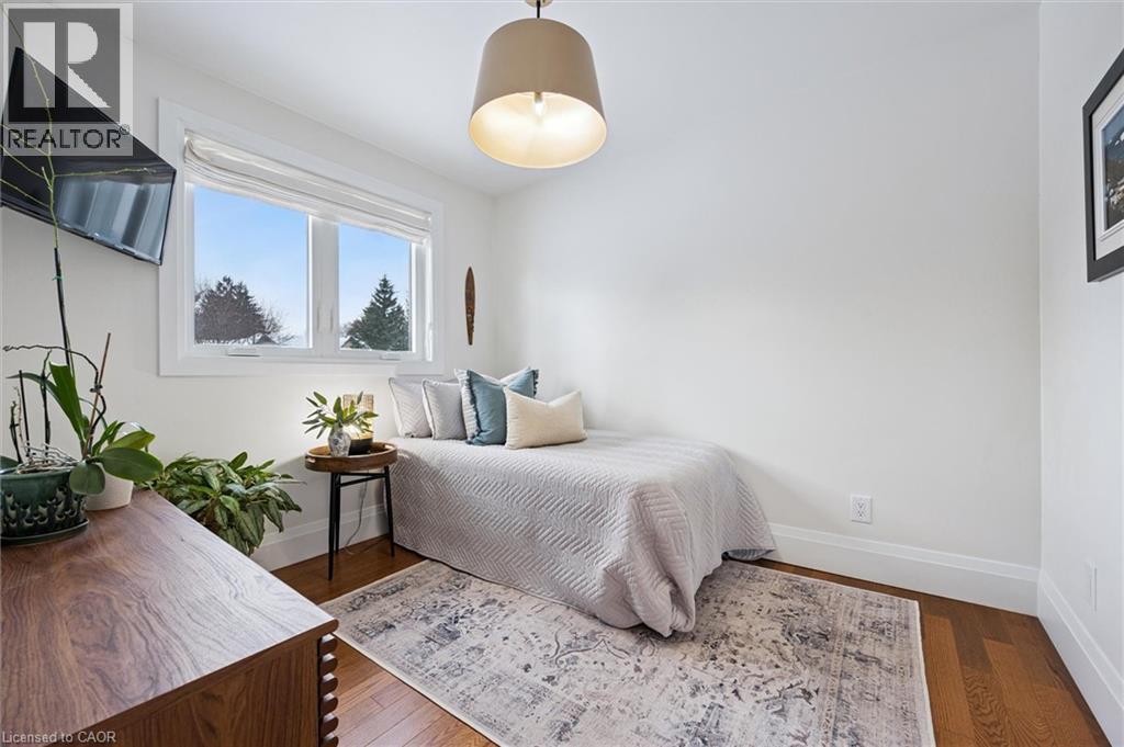 63 Menno Street, Waterloo, ON - Indoor Photo Showing Bedroom