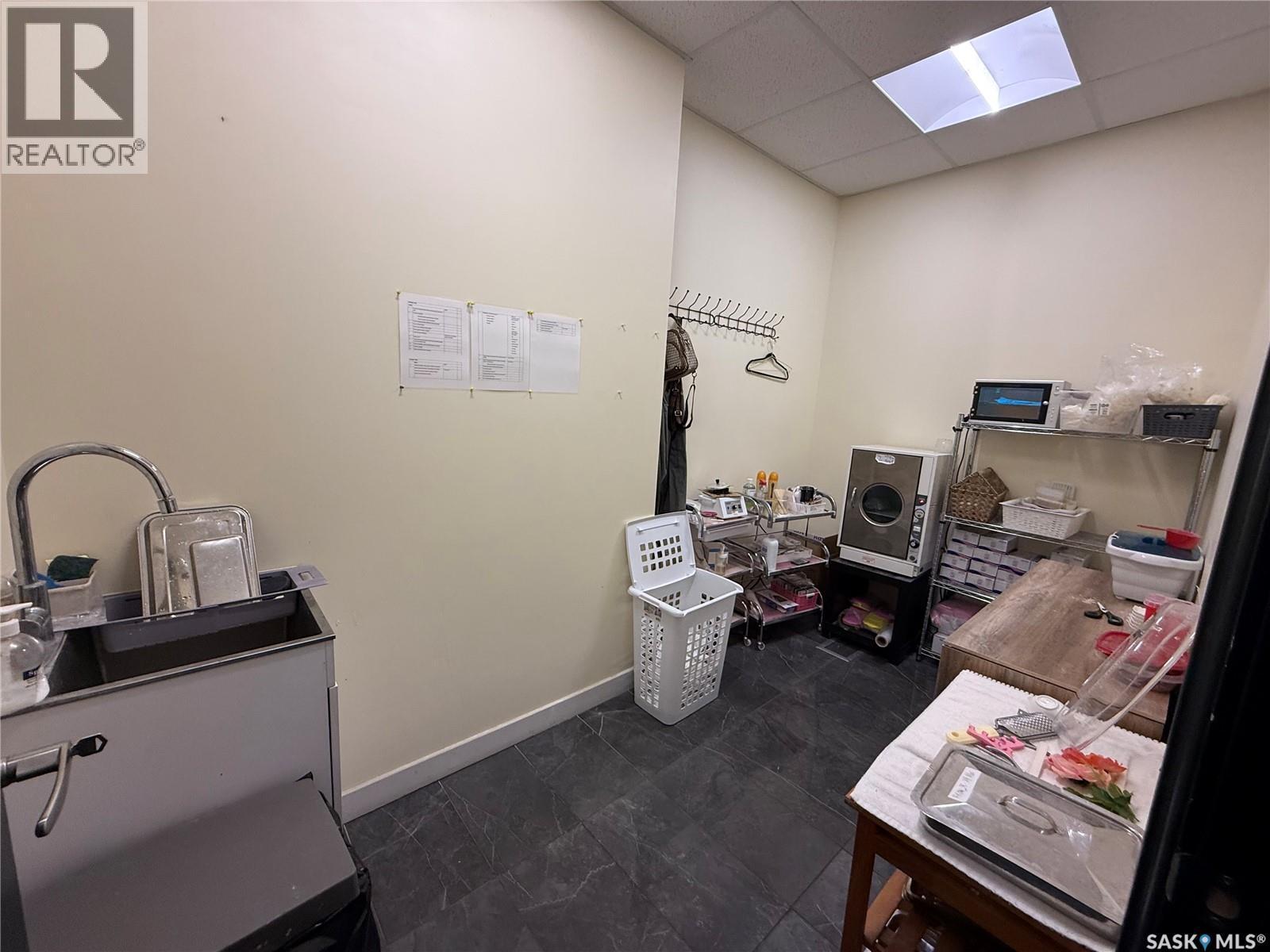 155 2Nd Avenue S, Saskatoon, SK