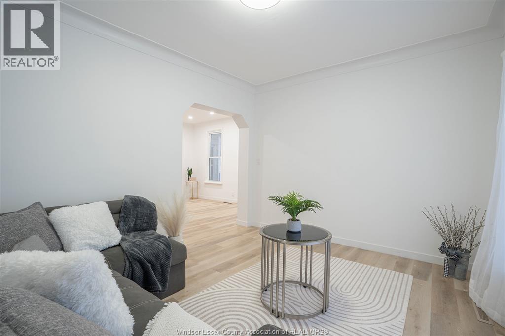 538 Oak Unit# Main Floor, Windsor, ON - Indoor