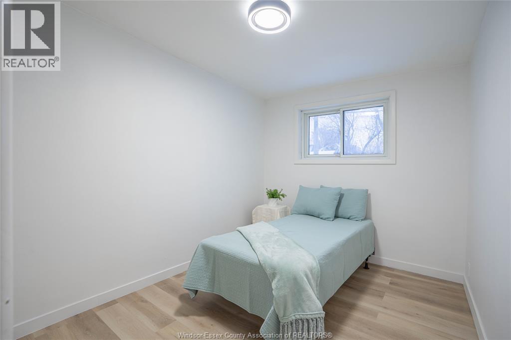 538 Oak Unit# Main Floor, Windsor, ON - Indoor Photo Showing Bedroom