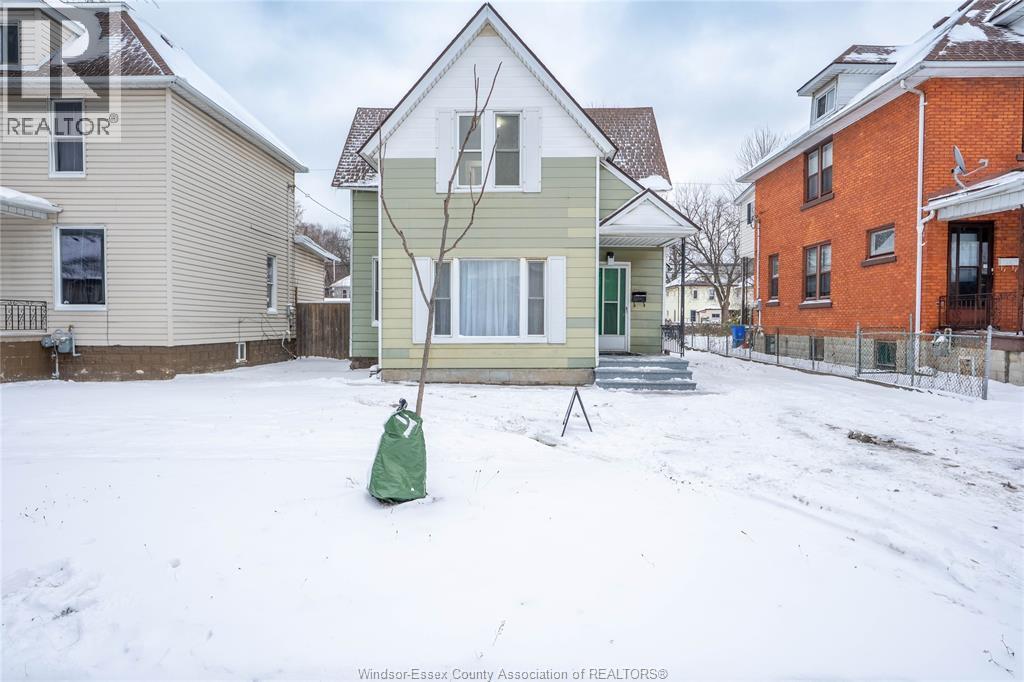 538 Oak Unit# Main Floor, Windsor, ON - Outdoor