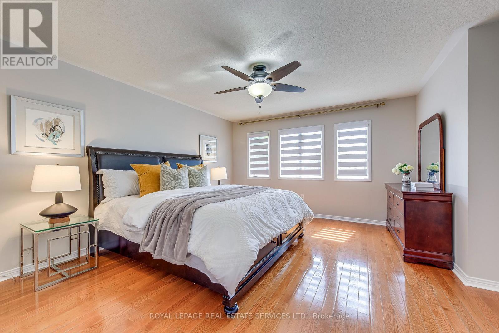 2191 Turnberry Road, Burlington, ON - Indoor Photo Showing Bedroom