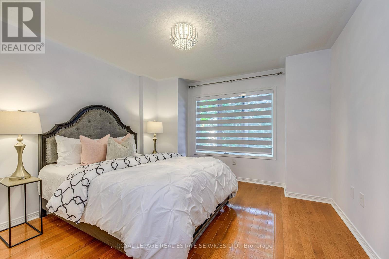 2191 Turnberry Road, Burlington, ON - Indoor Photo Showing Bedroom