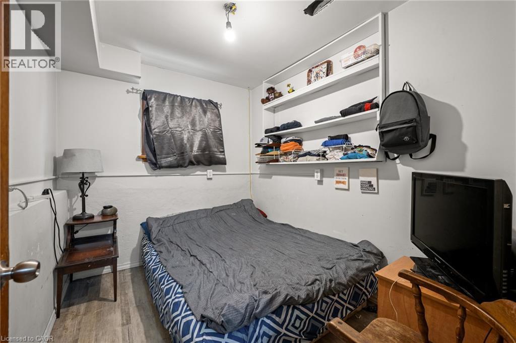 19 Perkell Place, Kitchener, ON - Indoor Photo Showing Bedroom