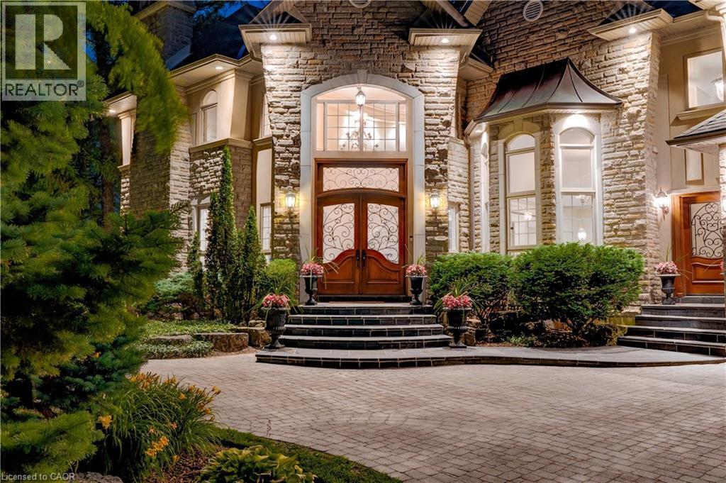 106 Appleby Place, Burlington, ON - Outdoor With Facade