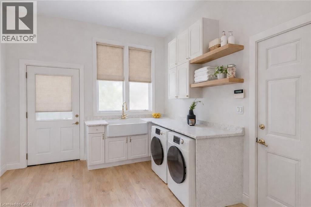 Virtual Renderings - 106 Appleby Place, Burlington, ON - Indoor Photo Showing Laundry Room