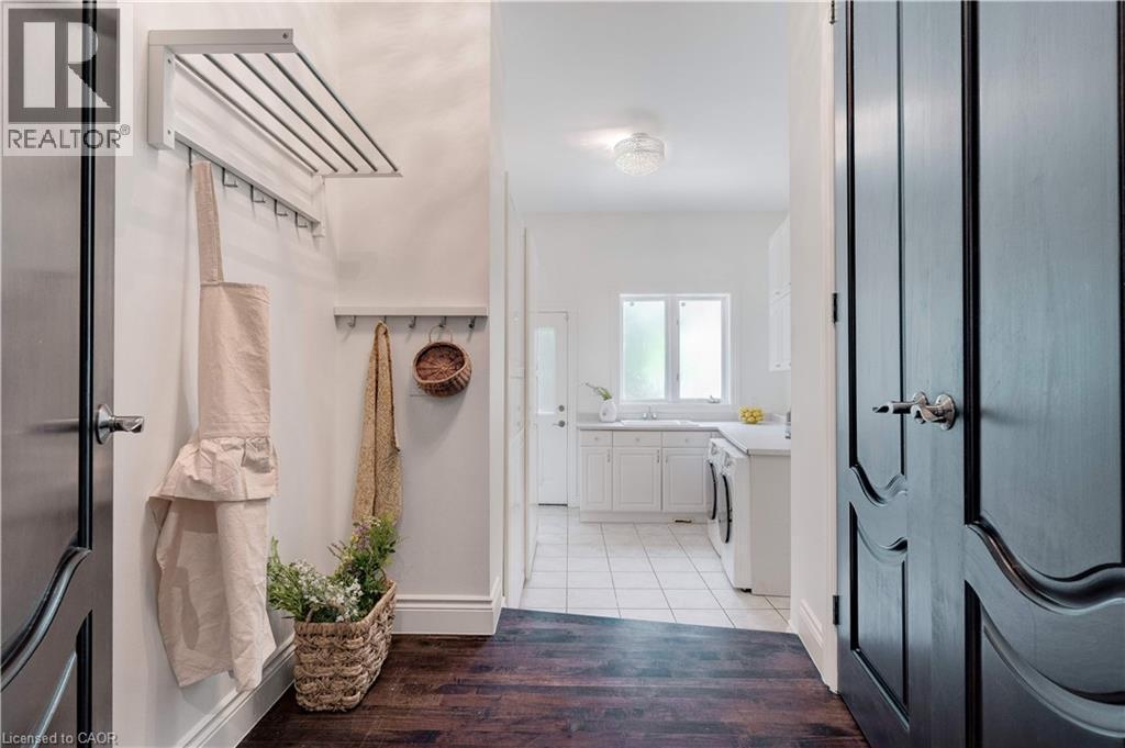 106 Appleby Place, Burlington, ON - Indoor Photo Showing Bathroom