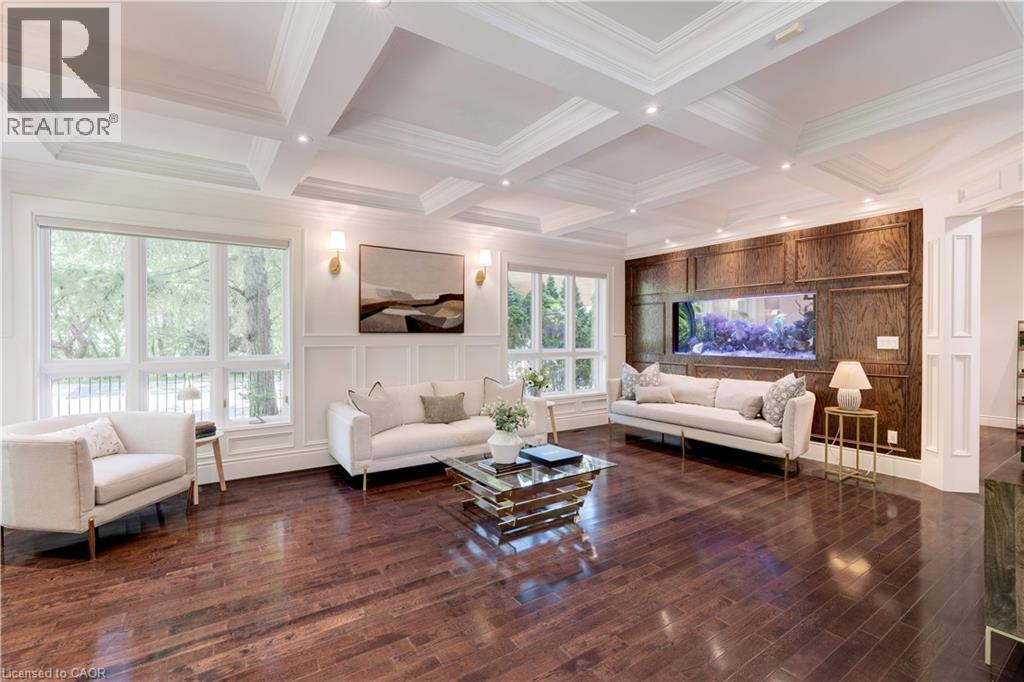 106 Appleby Place, Burlington, ON - Indoor Photo Showing Living Room