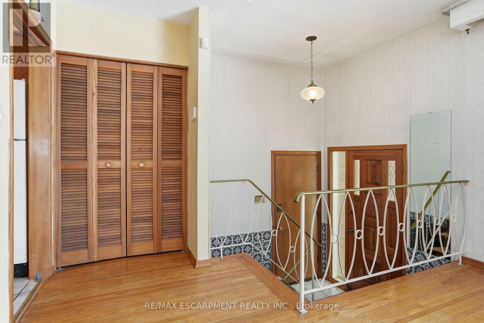 63 Marlowe Drive, Hamilton, ON - Indoor Photo Showing Other Room