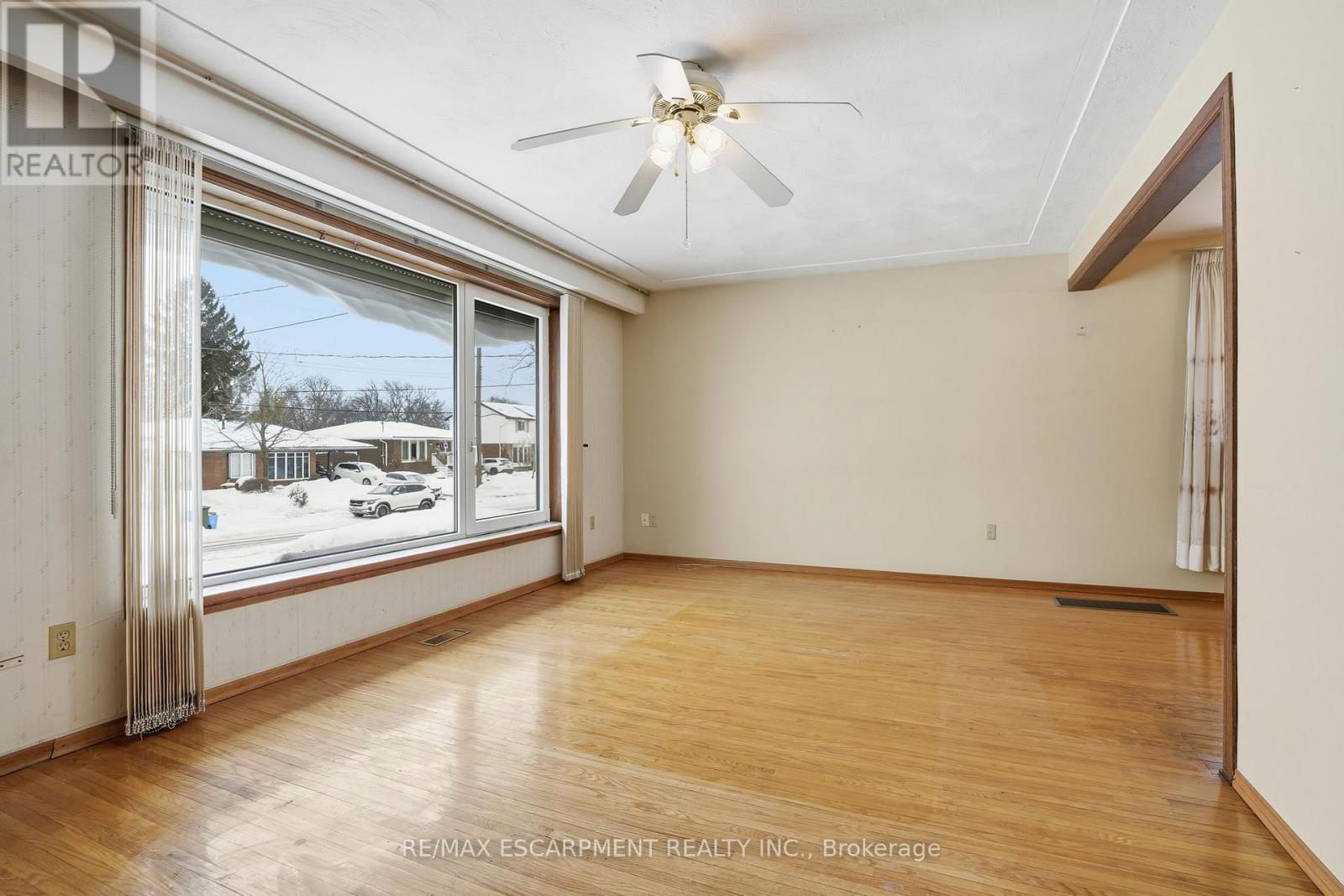 63 Marlowe Drive, Hamilton, ON - Indoor Photo Showing Other Room