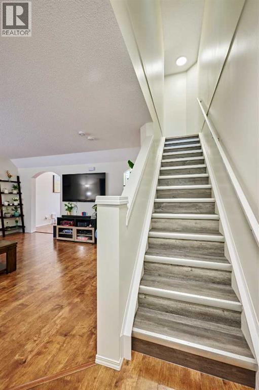 2366 Eversyde Avenue Sw, Calgary, AB - Indoor Photo Showing Other Room
