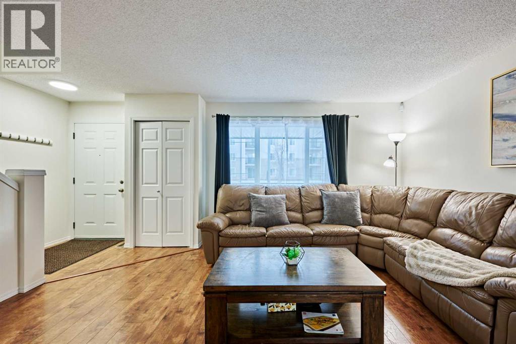 2366 Eversyde Avenue Sw, Calgary, AB - Indoor Photo Showing Living Room