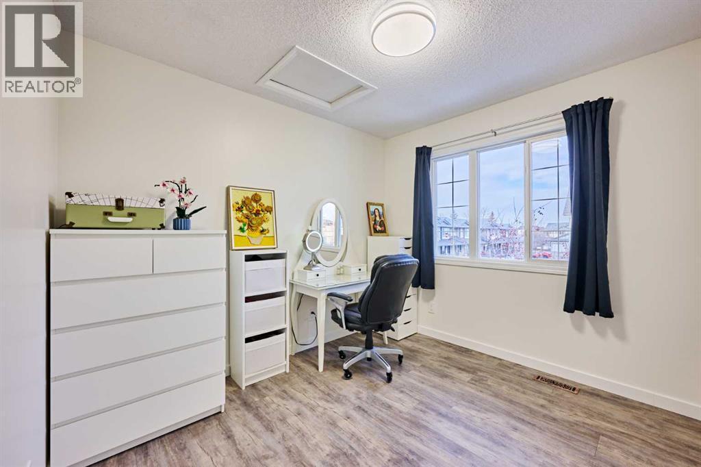 2366 Eversyde Avenue Sw, Calgary, AB - Indoor