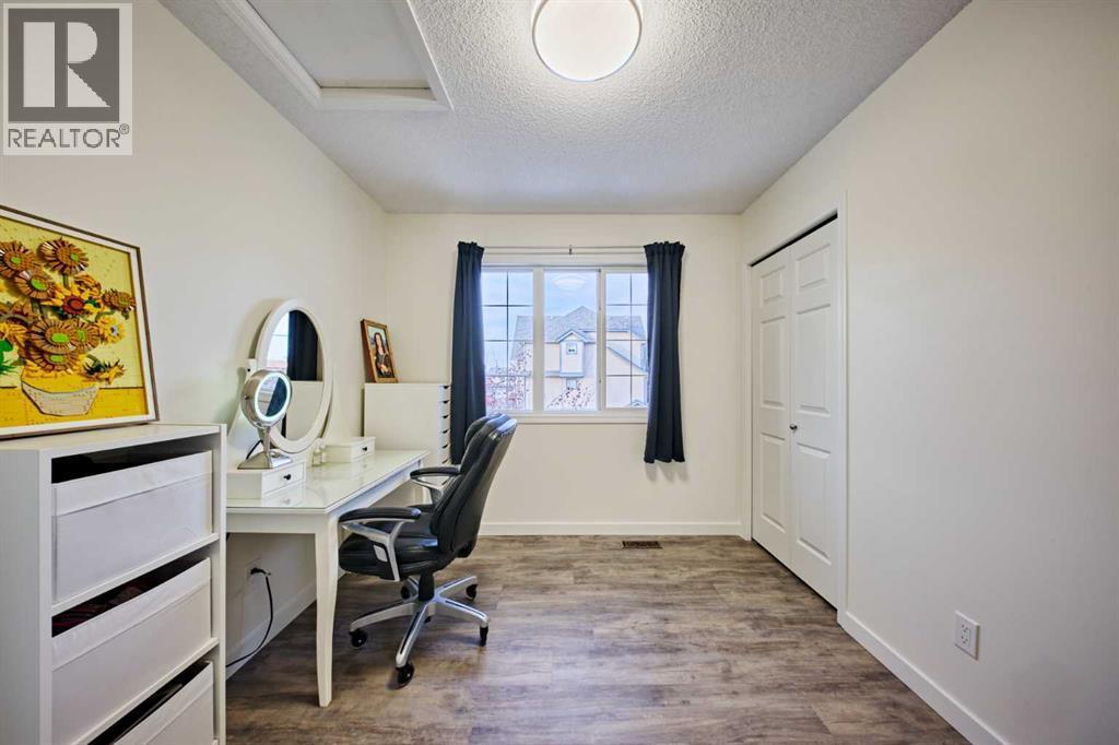 2366 Eversyde Avenue Sw, Calgary, AB - Indoor Photo Showing Office