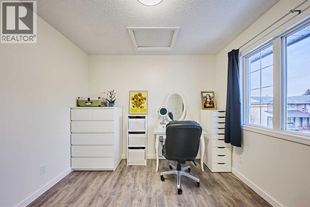 2366 Eversyde Avenue Sw, Calgary, AB - Indoor