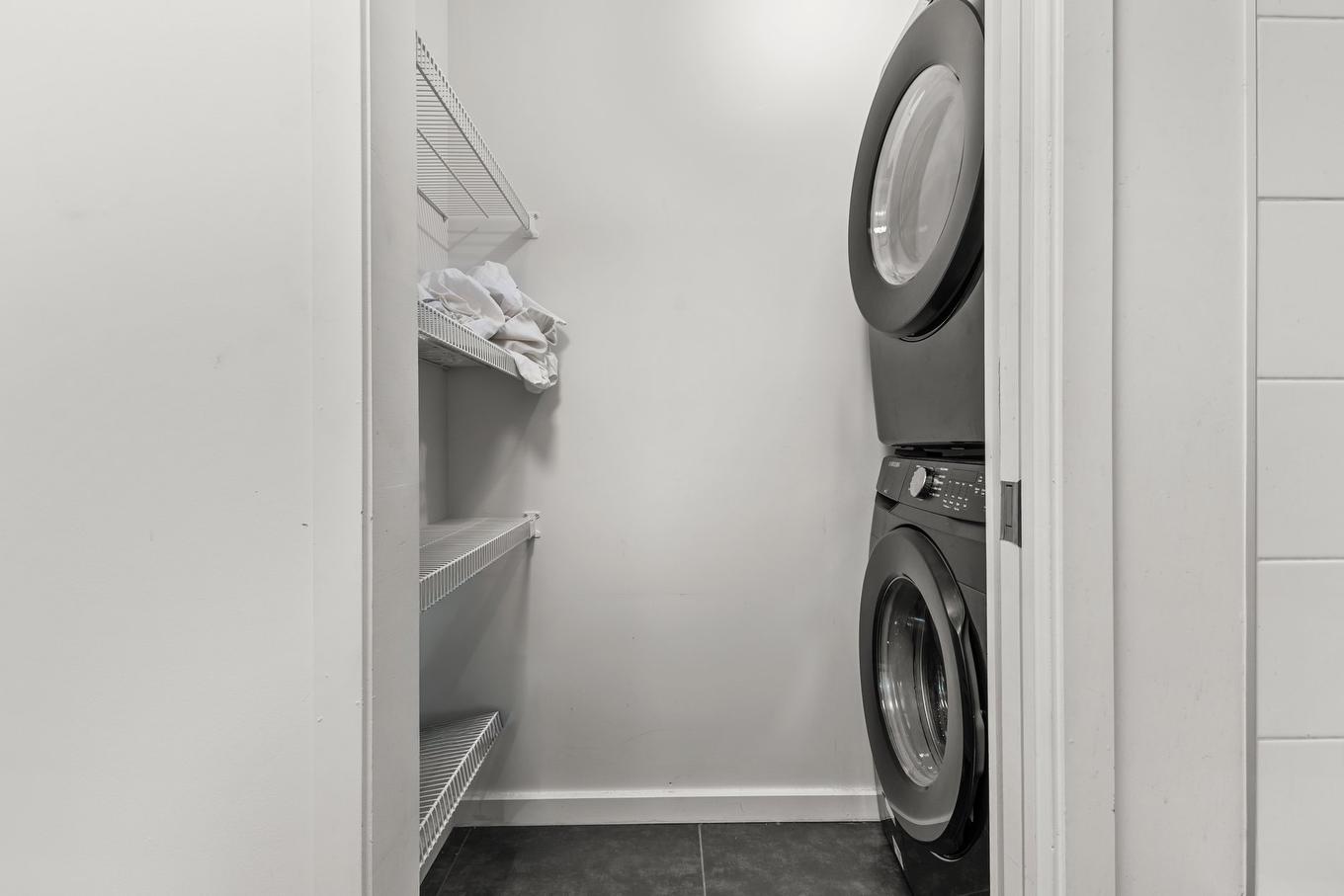 Laundry room - 558 Rue Nicolet, Montréal (Mercier/Hochelaga-Maisonneuve), QC - Indoor Photo Showing Laundry Room