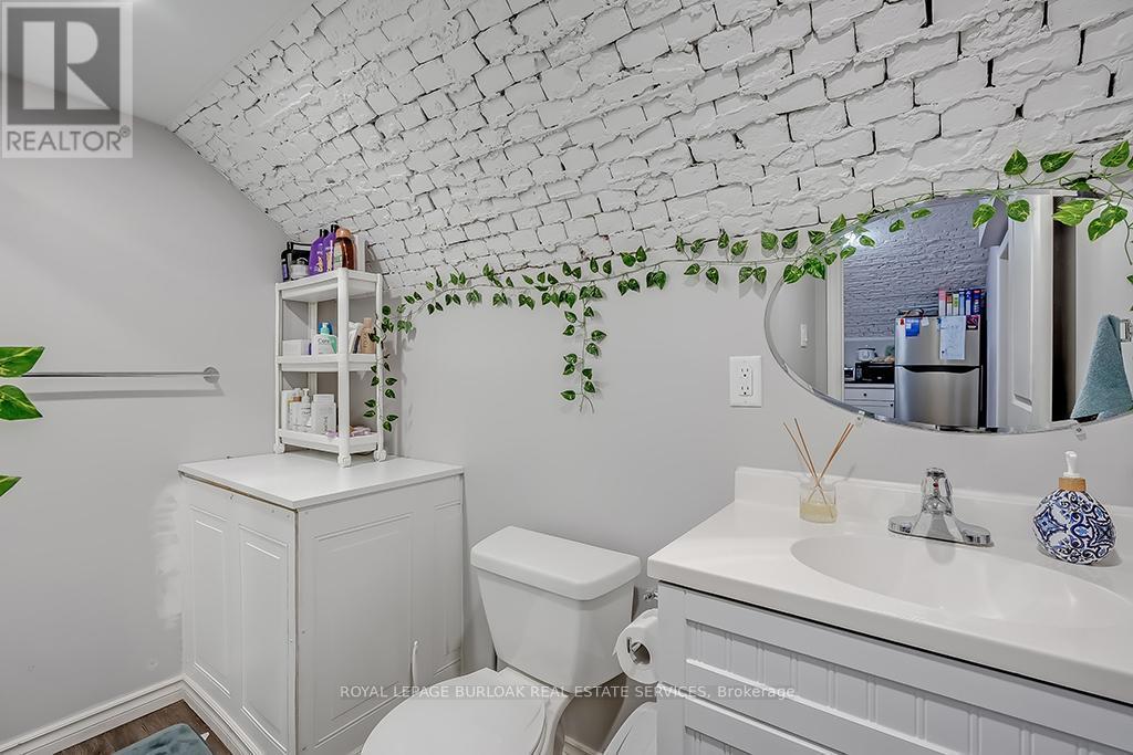 50 Sanders Boulevard, Hamilton, ON - Indoor